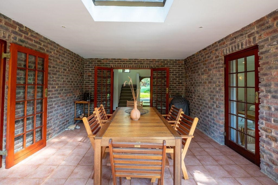 To Let 4 Bedroom Property for Rent in Brenton On Lake Western Cape